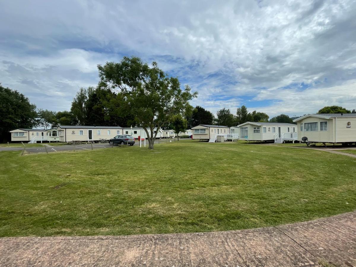 Tidal Caravan Minehead Extérieur photo